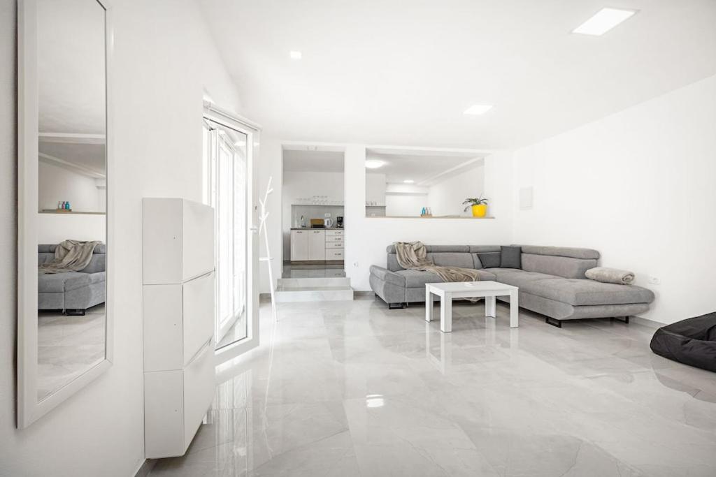 Apartment Olive Garden Near Pula 3 Km From Center And Only 4 Km From The Beach For 4 Persons Dış mekan fotoğraf
