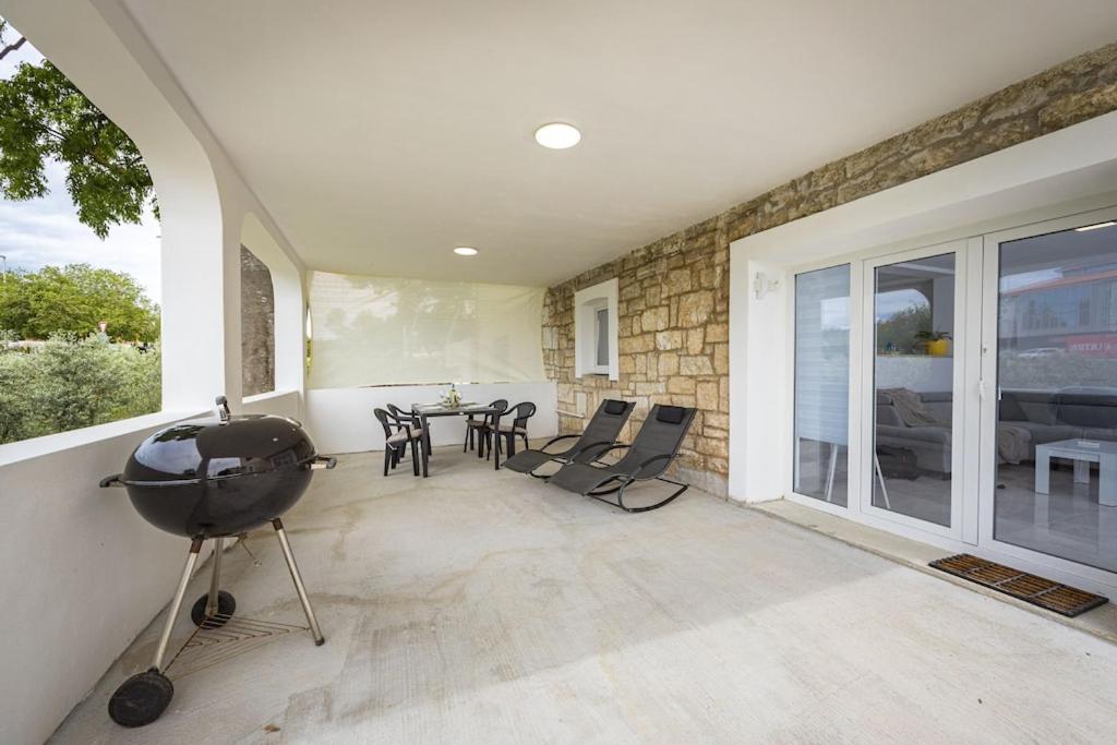 Apartment Olive Garden Near Pula 3 Km From Center And Only 4 Km From The Beach For 4 Persons Dış mekan fotoğraf